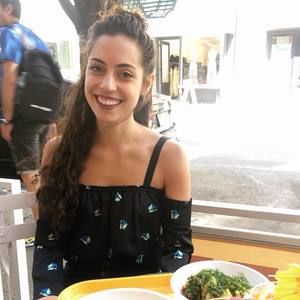 Meet your Posher, Sarah danelle